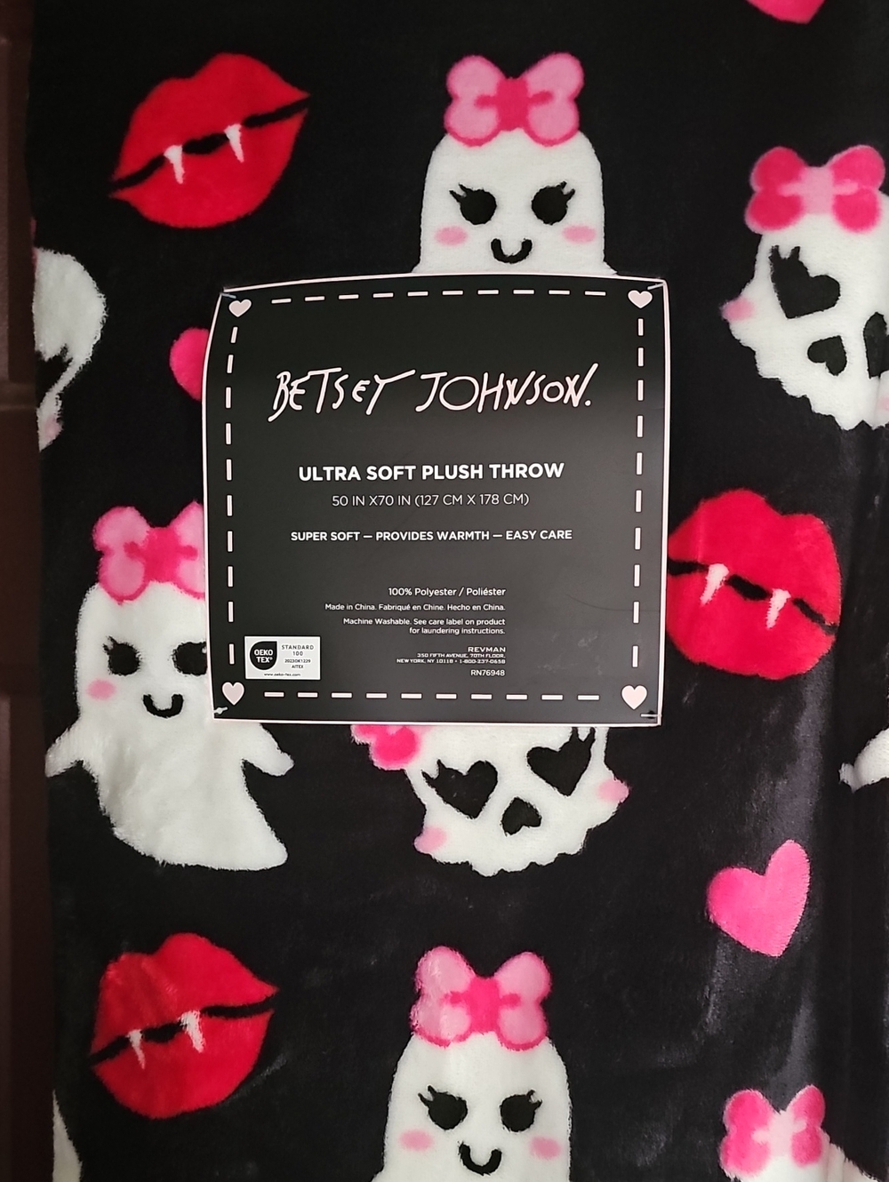 Betsey Johnson Halloween Black Ghost Skull Lips Soft Throw Blanket BJ 50"x70"